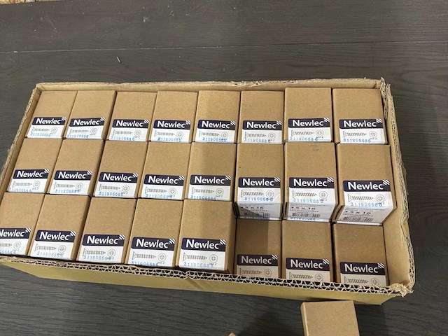 Newlec spaanplaatschroeven verzinkt (9600x) - afbeelding 6 van  6