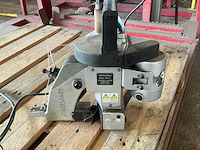 Newlong np-8 zakken naaimachine - afbeelding 6 van  13