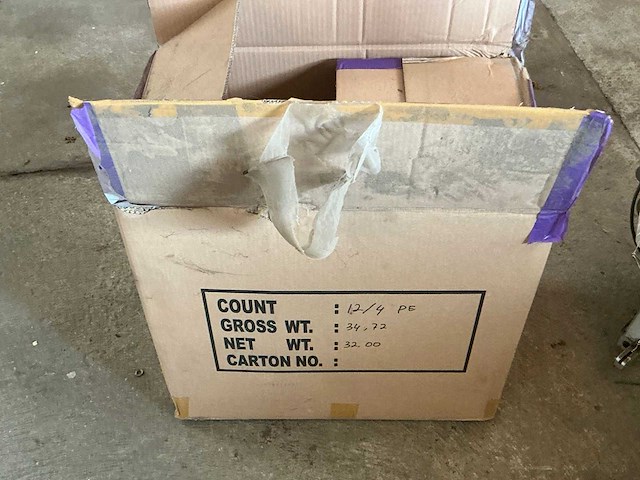 Newlong np-8 zakken naaimachine - afbeelding 7 van  13