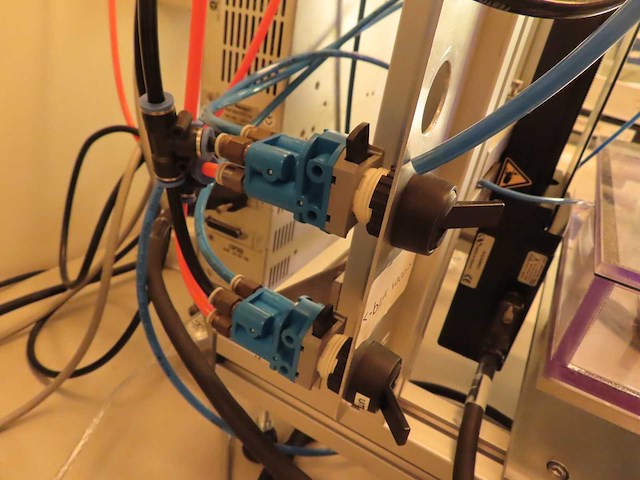 Newport - m-ils200cc - positioneringssysteem met linear stage - afbeelding 14 van  14