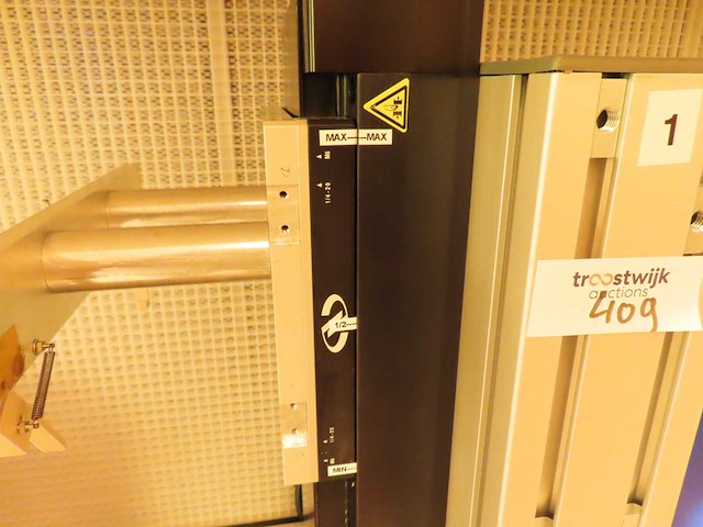Newport - m-ims300cc - positioneringssysteem met linear stage - afbeelding 3 van  7