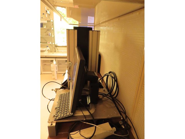 Newport - m-ims300cc - positioneringssysteem met linear stage - afbeelding 6 van  7