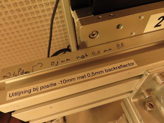 Newport - m-ims300cc - positioneringssysteem met linear stage - afbeelding 4 van  9