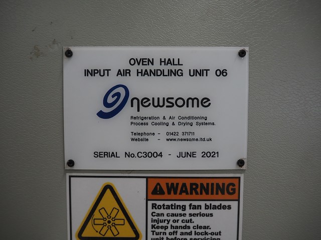 Newsome - afbeelding 2 van  12