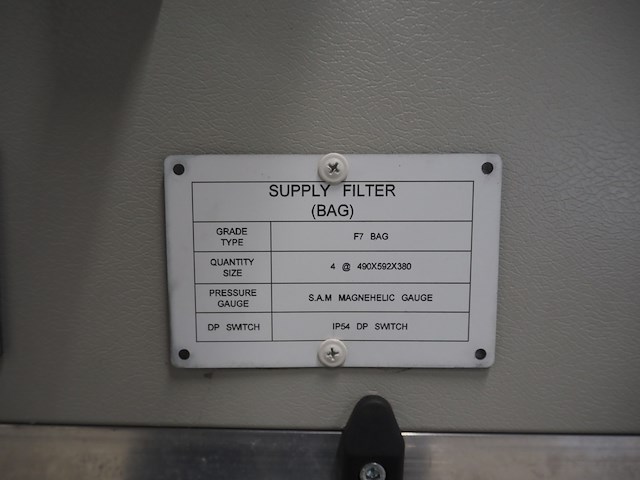 Newsome - afbeelding 4 van  12