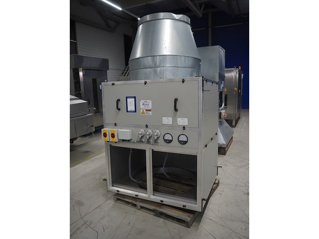 Newsome - afbeelding 5 van  12