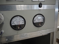 Newsome - afbeelding 12 van  12