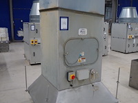 Newsome - afbeelding 1 van  8