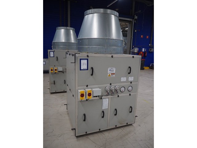 Newsome - afbeelding 1 van  11