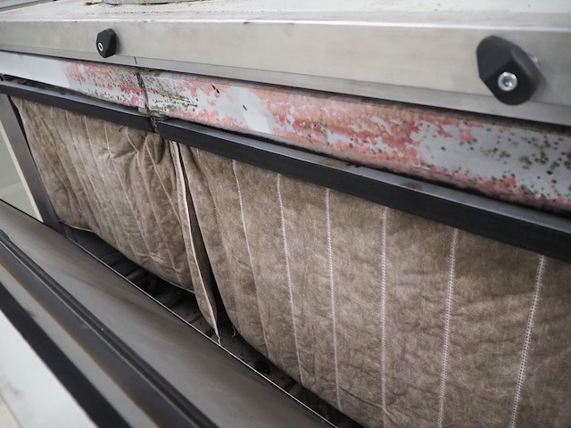 Newsome - afbeelding 8 van  11