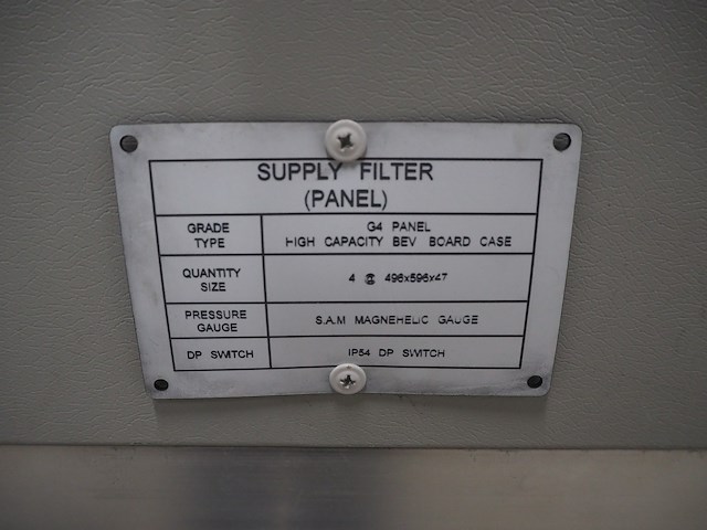 Newsome - afbeelding 2 van  11