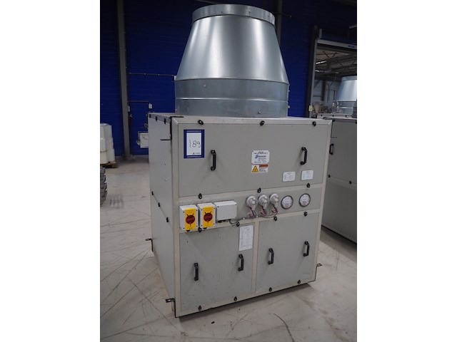 Newsome - afbeelding 4 van  11