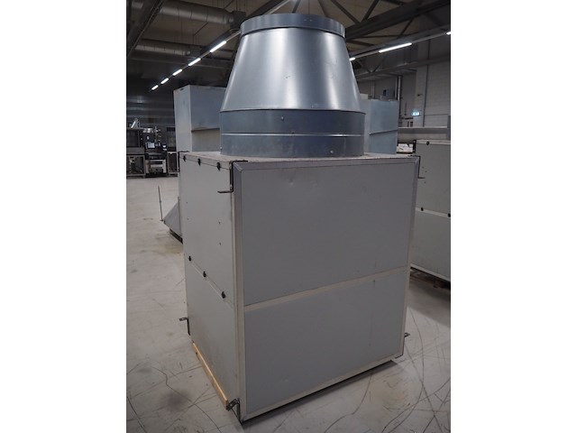 Newsome - afbeelding 6 van  11