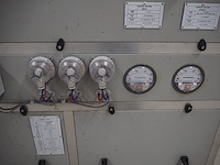 Newsome - afbeelding 8 van  11