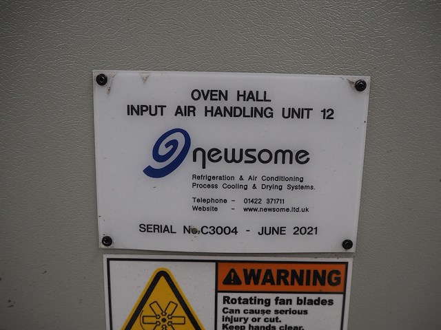 Newsome - afbeelding 10 van  11