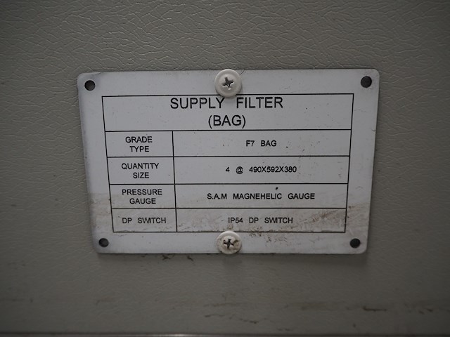 Newsome - afbeelding 2 van  11