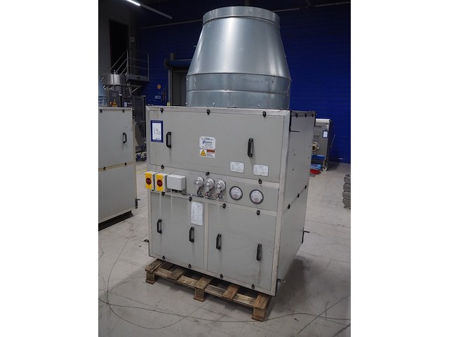 Newsome - afbeelding 1 van  11