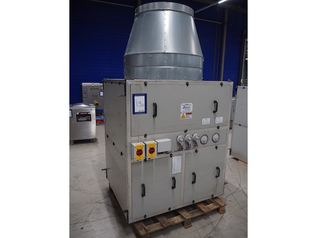 Newsome - afbeelding 4 van  11