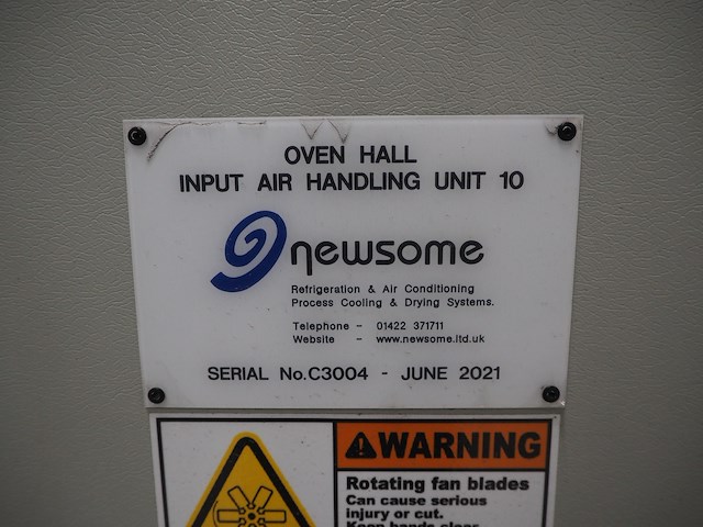 Newsome - afbeelding 10 van  11