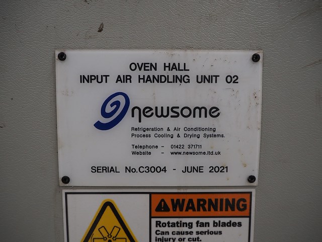 Newsome - afbeelding 10 van  11