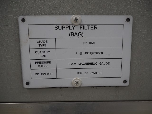 Newsome - afbeelding 2 van  11