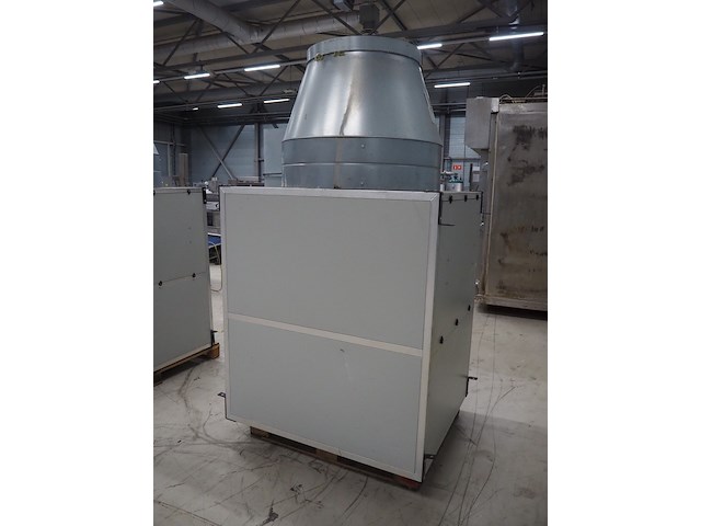 Newsome - afbeelding 5 van  11