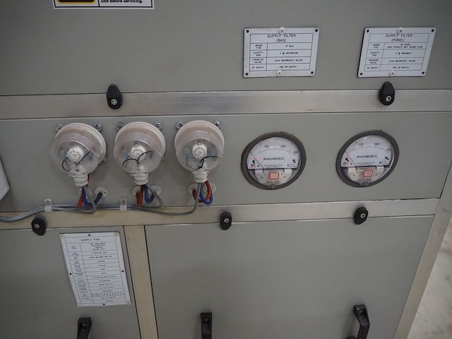 Newsome - afbeelding 7 van  11