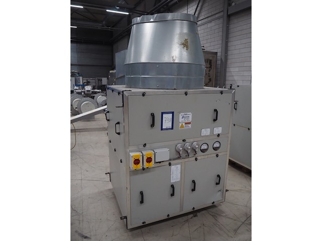 Newsome - afbeelding 1 van  11