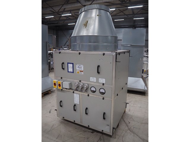 Newsome - afbeelding 4 van  11