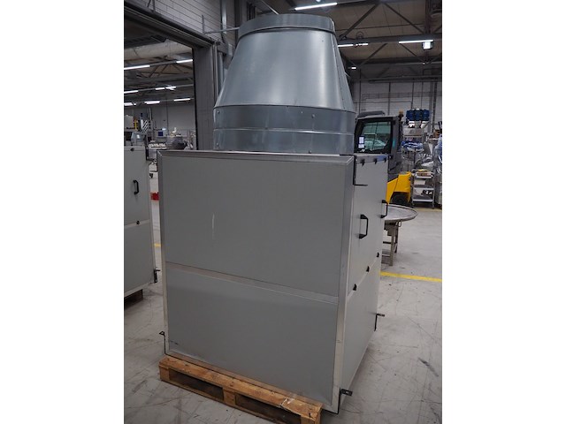 Newsome - afbeelding 6 van  11