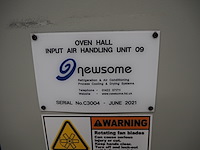 Newsome - afbeelding 10 van  11