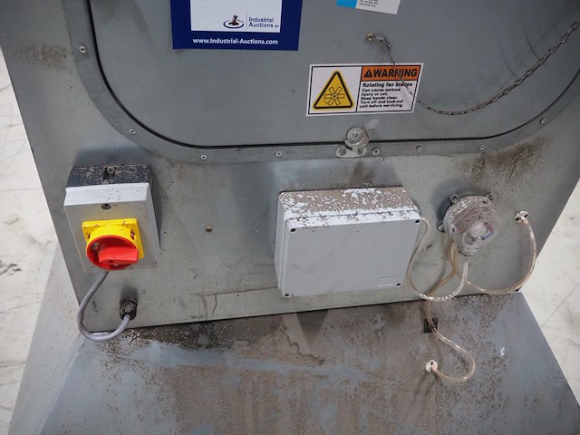 Newsome - afbeelding 7 van  8