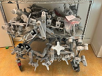 Newstar dubbele monitorsteunen (circa 18 stuks) - afbeelding 2 van  5