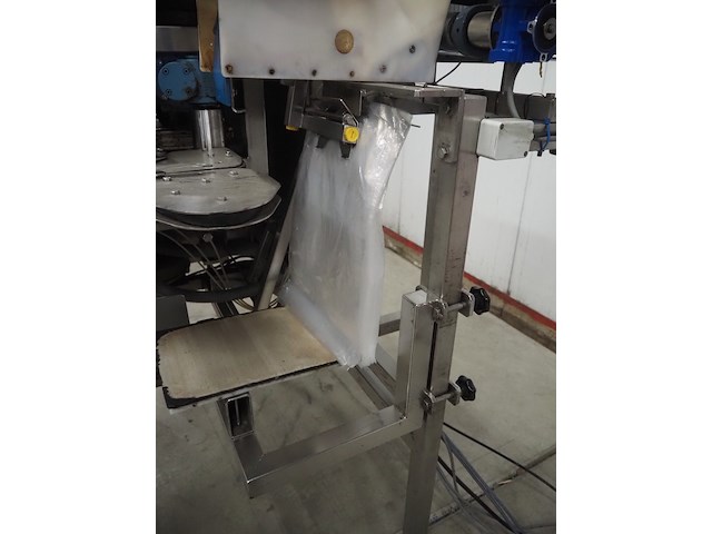 Newtec - afbeelding 16 van  17