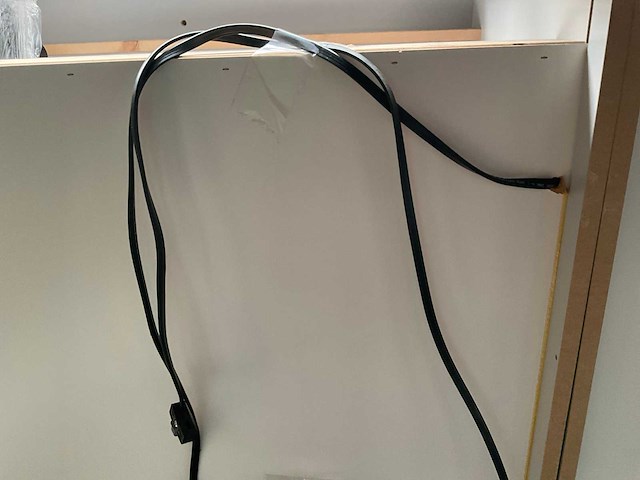 Next125 keukeneiland met colorglass aanrecht en blum ladegeleiders - afbeelding 10 van  10