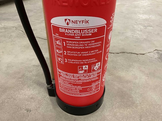 Neyfik 6l afff schuim composiet brandblusser - afbeelding 2 van  2