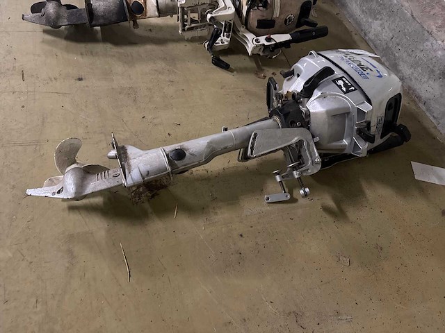 Ni-marine - 4-takt - 2.5 pk - buitenboordmotor - afbeelding 2 van  5