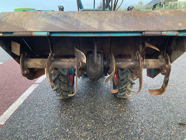 Nibbi bruno grondfrees - afbeelding 2 van  13