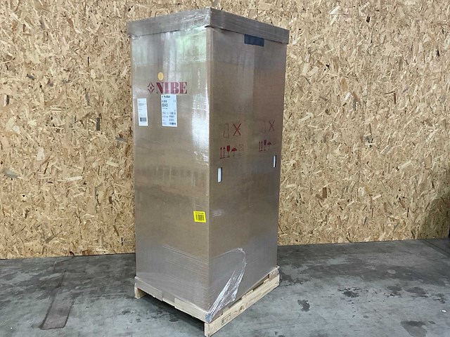 Nibe 069400 vvm500 boilier/binnenunit lucht/water warmtepomp 500 liter - afbeelding 3 van  6
