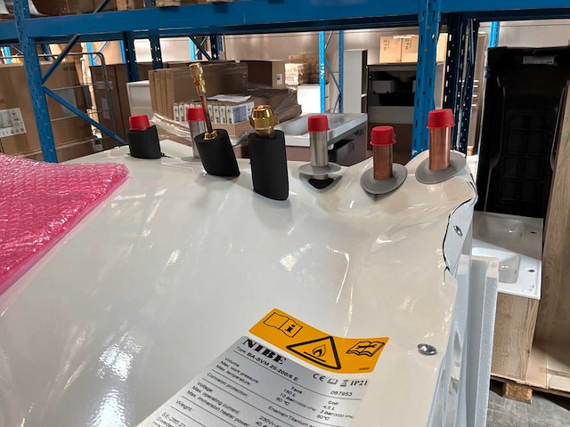 Nibe ba-svm 20-200 warmtepomp binnenunit - afbeelding 2 van  12