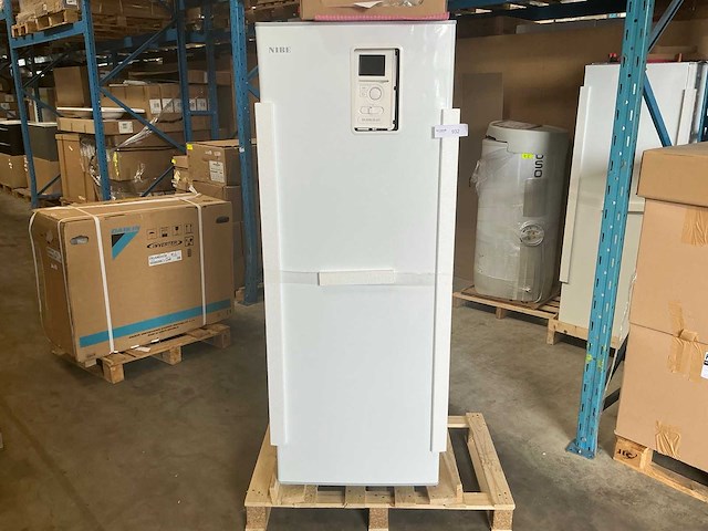 Nibe ba-svm 20-200 warmtepompboiler - afbeelding 1 van  8