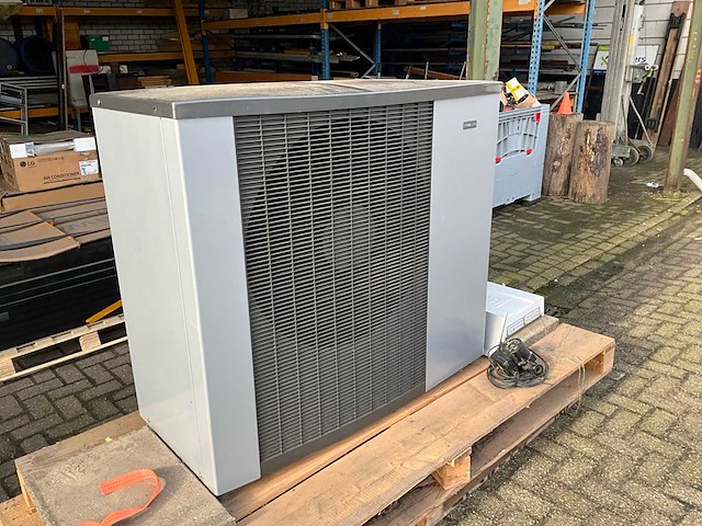 Nibe f2120-20 lucht/water warmtepomp - afbeelding 1 van  6