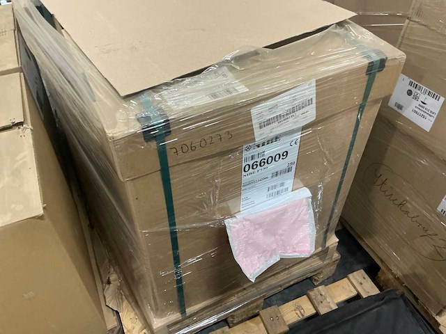 Nibe warmtepomp ventilatielucht/water f130 monoblock 066009 - afbeelding 2 van  3