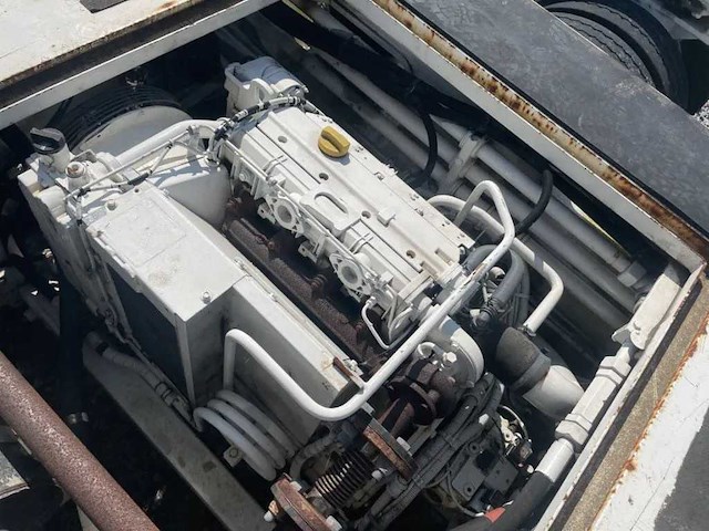 Nicolas - 2004 - mpv 135 - trailer - afbeelding 16 van  77