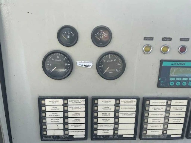 Nicolas - 2004 - mpv 135 - trailer - afbeelding 22 van  77