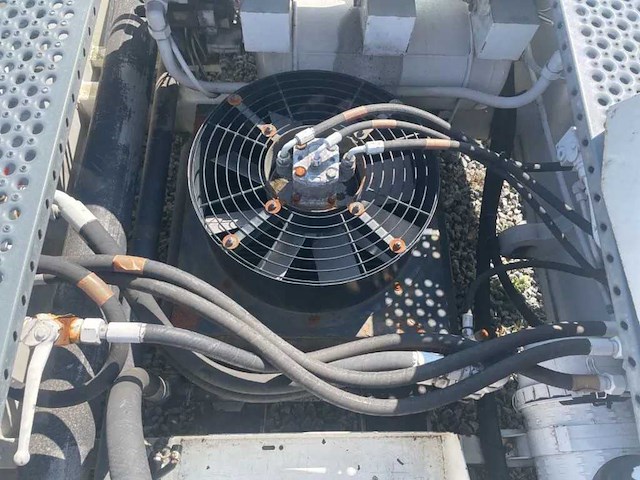 Nicolas - 2004 - mpv 135 - trailer - afbeelding 27 van  77