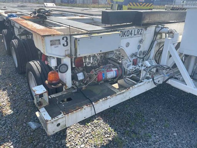 Nicolas - 2004 - mpv 135 - trailer - afbeelding 42 van  77