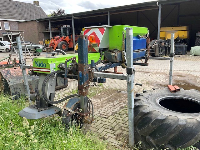 Nido - stratos b08-27 - salt spreader - 2001 - afbeelding 9 van  15