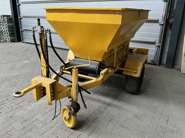 Nido landbouw strooier strooimachine - afbeelding 1 van  21