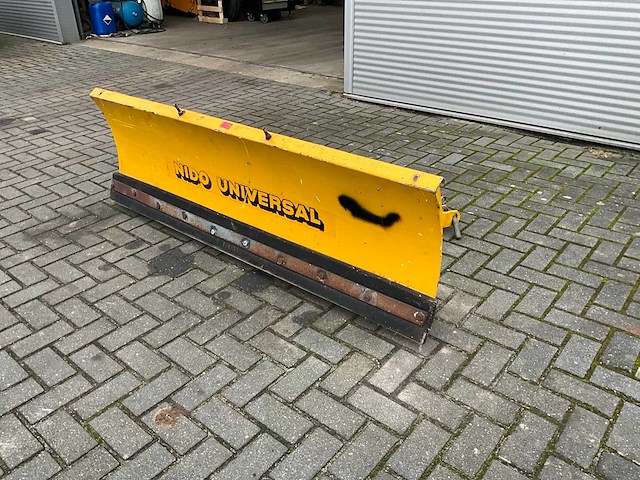 Nido universal hyl-160-epz sneeuwschuiver - afbeelding 1 van  9
